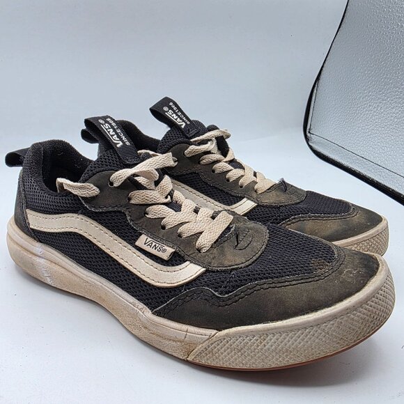 Vans UltraRange Youth Size 3 Black Casual Skate Shoes Running Walking School - Picture 1 of 13